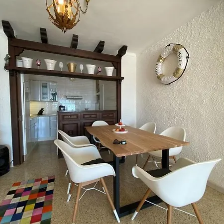 Casacarl Comfortable Ferienhaus Roses